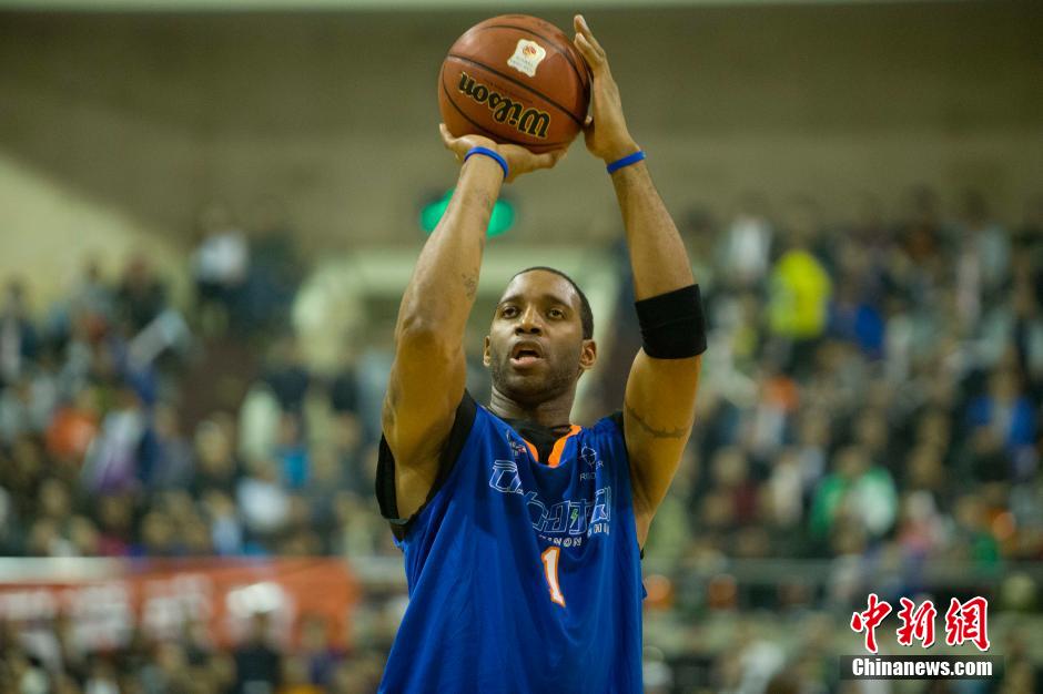 渐挑起篮球 渐挑起篮球