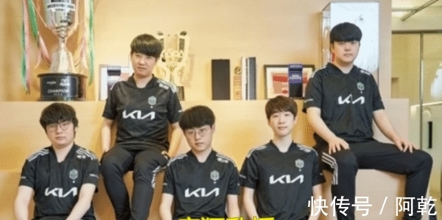 年轻球员完 年轻球员完