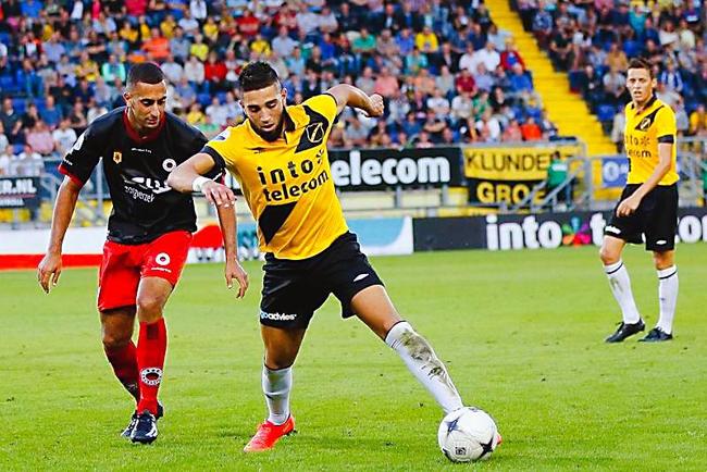 延伸了他的 延伸了他的