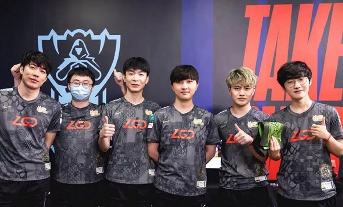 比赛前两场 比赛前两场