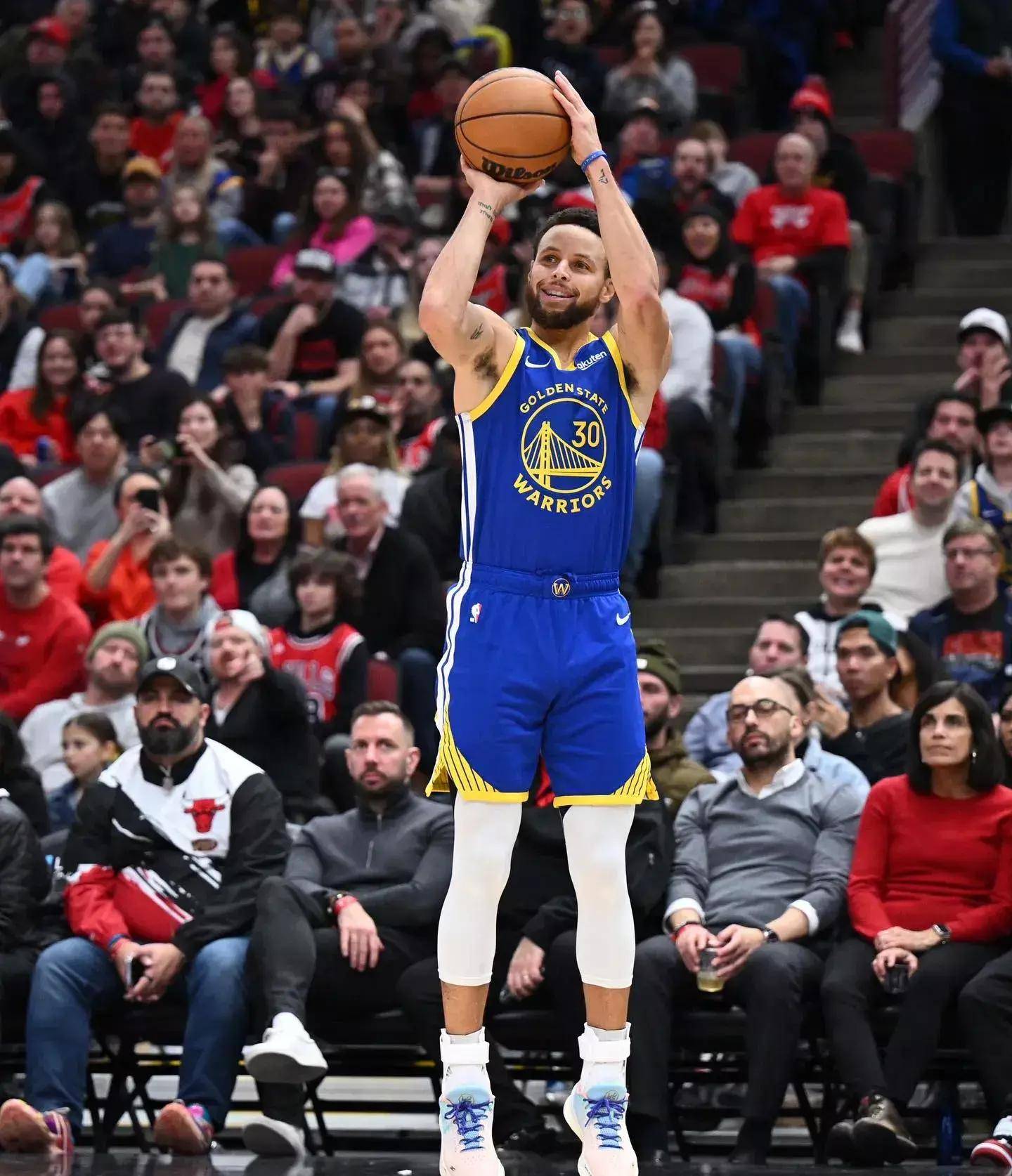 极的伤情更 极的伤情更