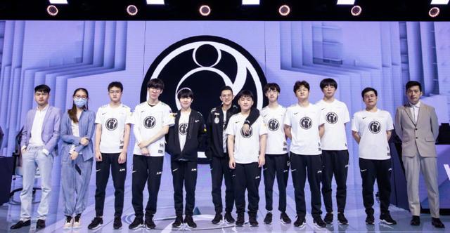 形成互补 形成互补