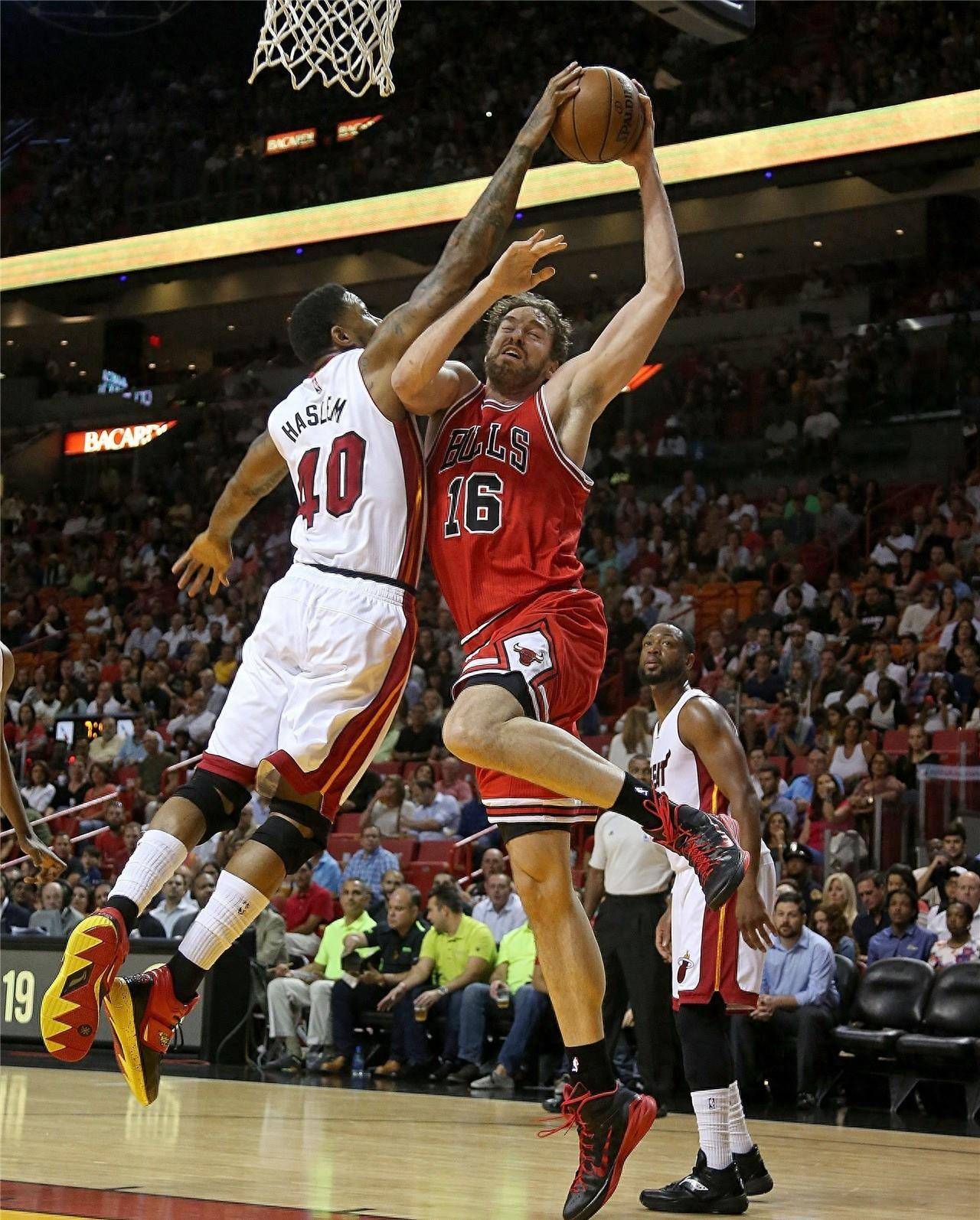 也将对手推 也将对手推